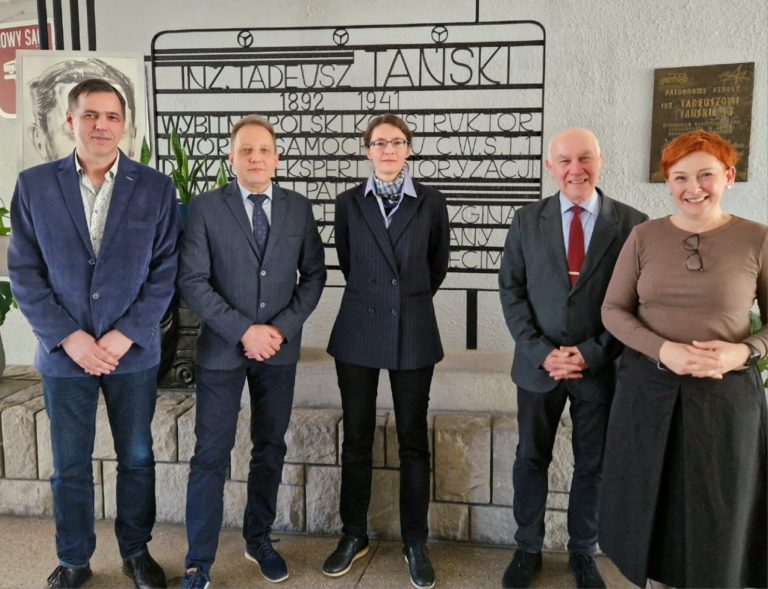 Na jubileuszu 70-lecia Zespołu Szkół Samochodowych w Nowym Sączu