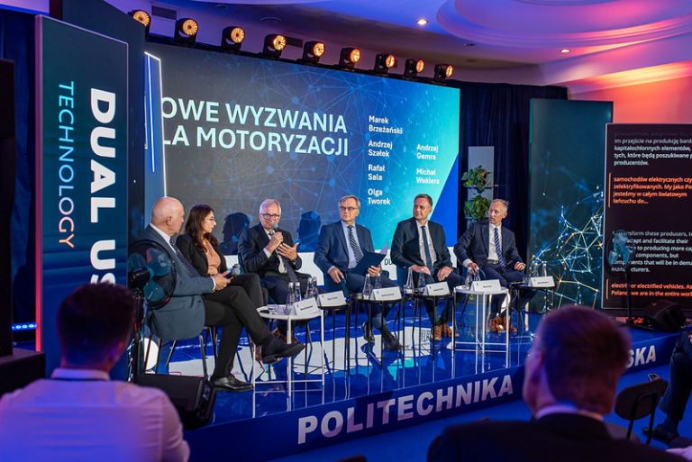 Panel „Nowe wyzwania dla motoryzacji” na Forum Ekonomicznym w Karpaczu